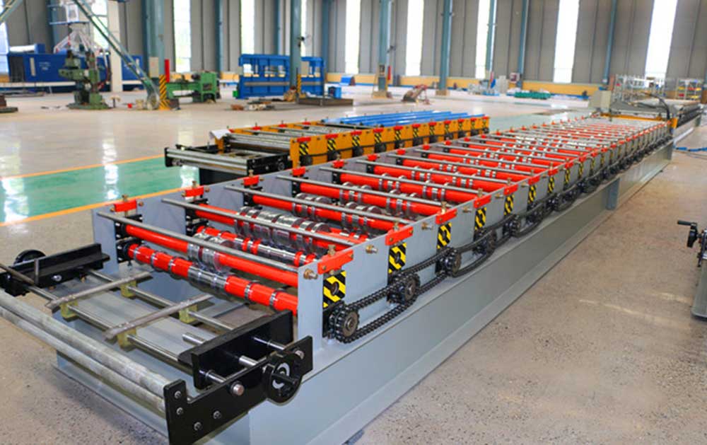 Roofing Sheet Roll Forming Machine (YX45-333-1000)