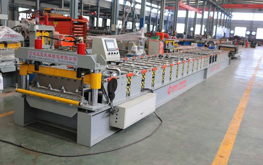 Clip Lock Roof Panel Roll Forming Machine (YX925-685)